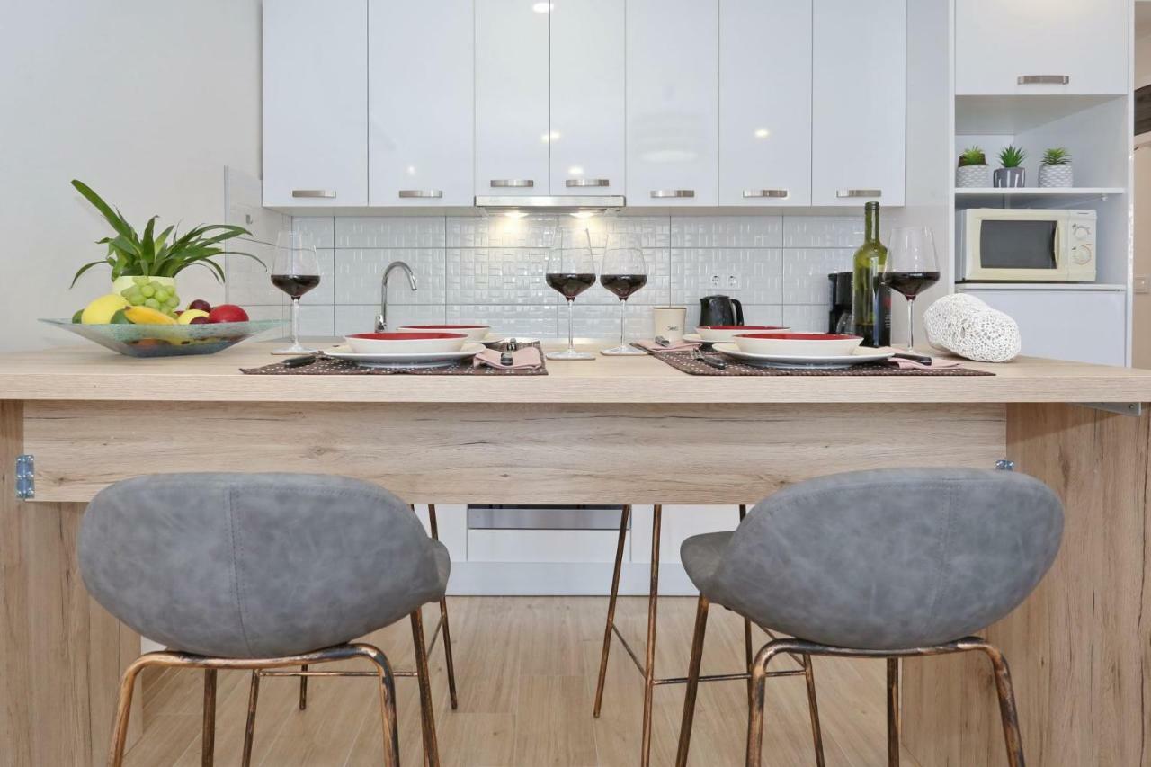 Two New Apartments By The Town Center Zadar Buitenkant foto