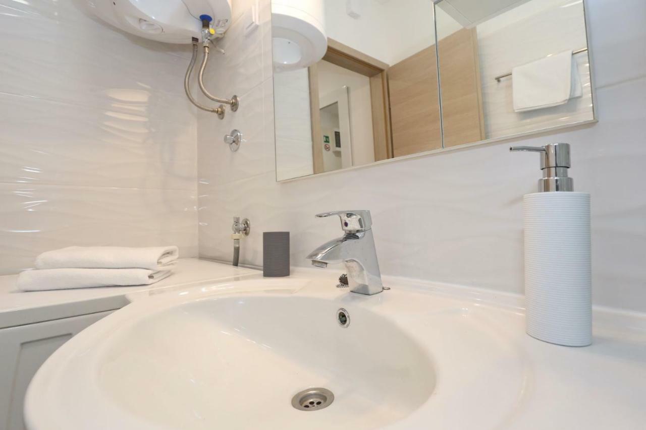 Two New Apartments By The Town Center Zadar Buitenkant foto